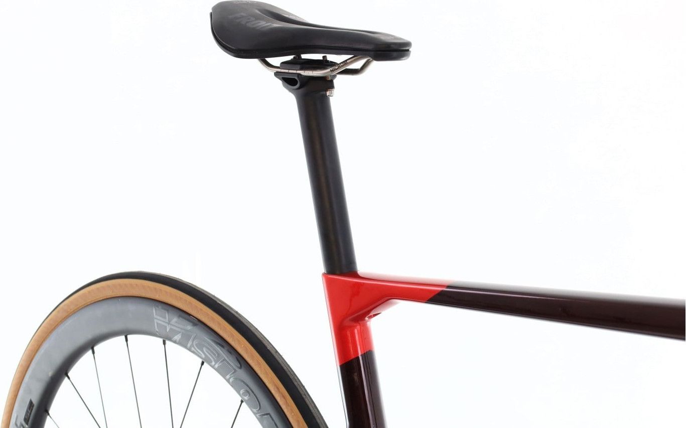 Produit reconditionné · BH Ultralight 7.0 Di2 12V · Rouge / Vélo de route | Très bon état