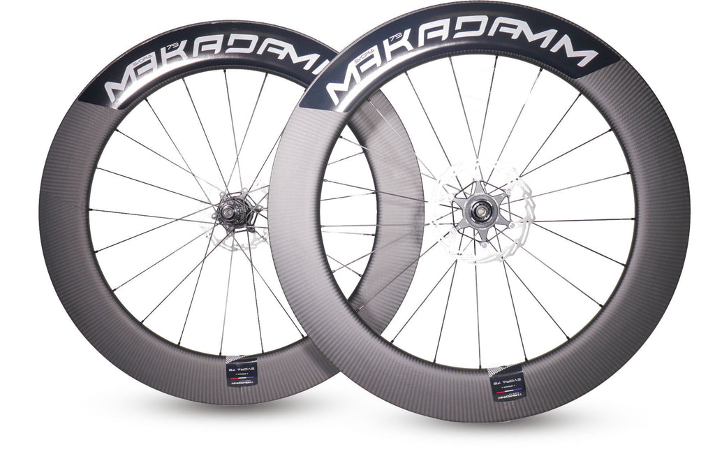Paire de roues carbone route – MaKadamm evora 79 disc xpremium à pneus – 1492 gr la paire – centerlock – axe 12x100 | 12x142