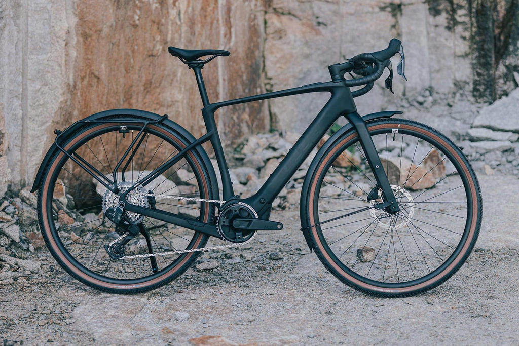 Vélo de Gravel Électrique Cube Nuroad Hybrid C:62 EXC 400X FE Sram Rival XPLR AXS 13V 400 Wh 700 mm Noir Blackline 2026