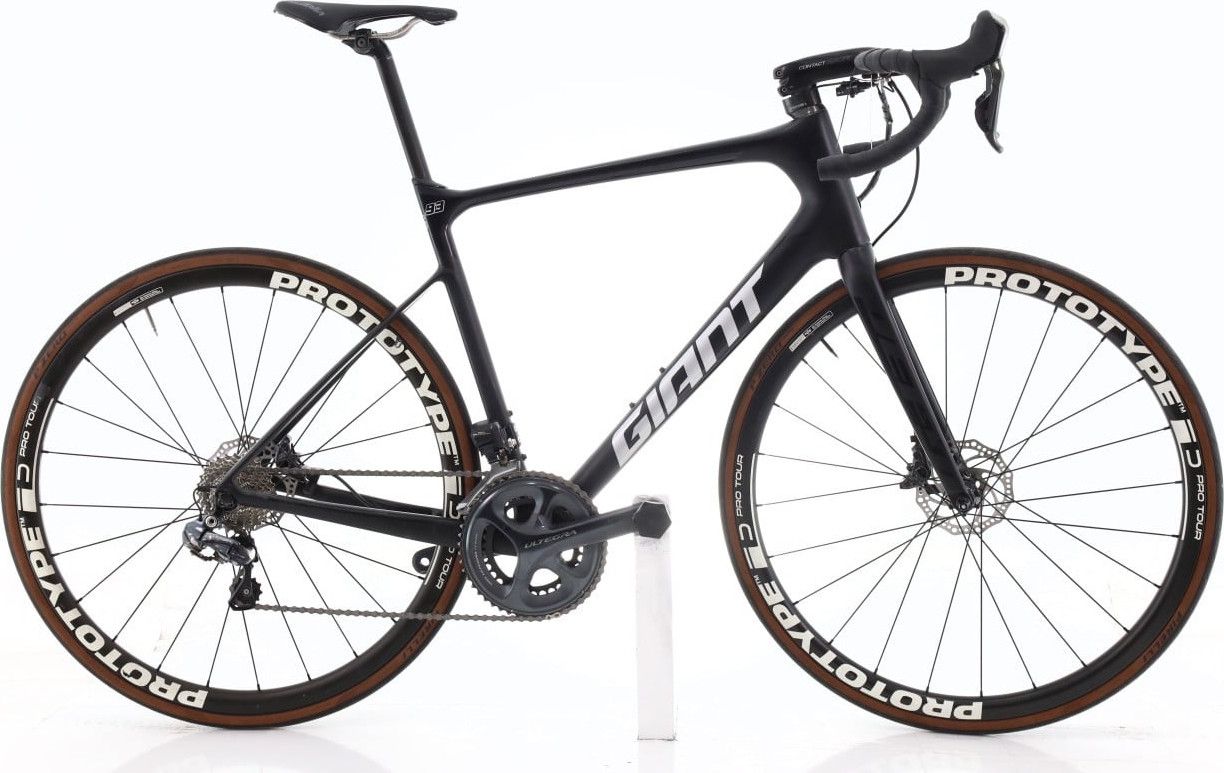 Produit reconditionné · Giant Defy Advanced Pro Di2 · Noir / Vélo de route | Très bon état