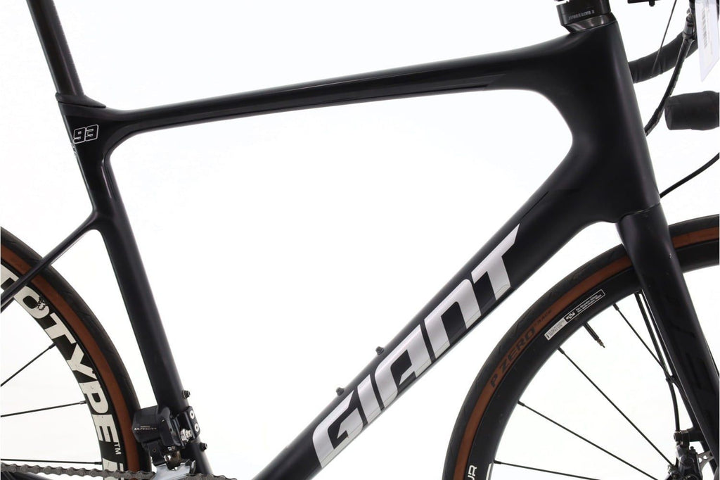 Produit reconditionné · Giant Defy Advanced Pro Di2 · Noir / Vélo de route | Très bon état