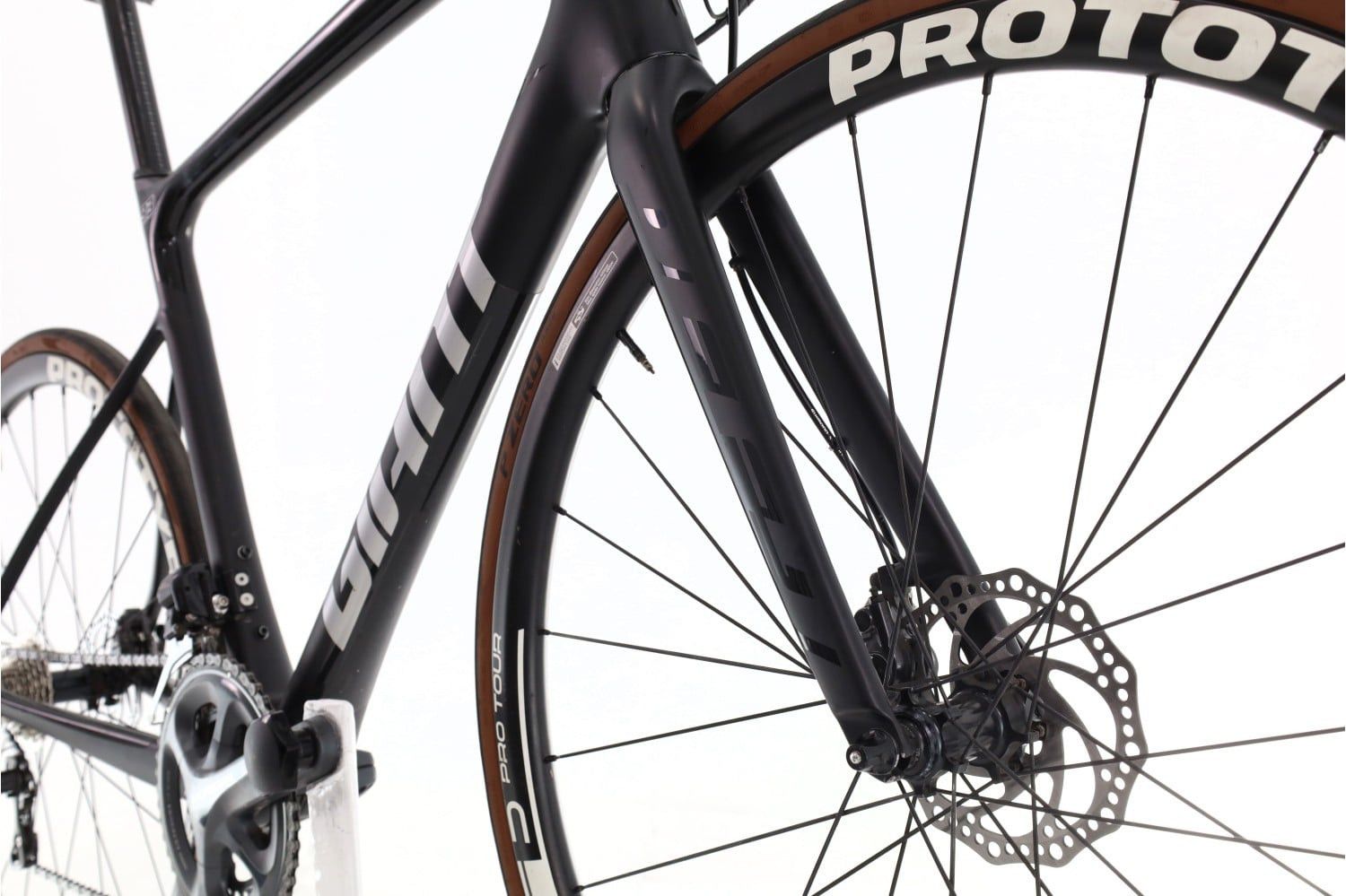 Produit reconditionné · Giant Defy Advanced Pro Di2 · Noir / Vélo de route | Très bon état