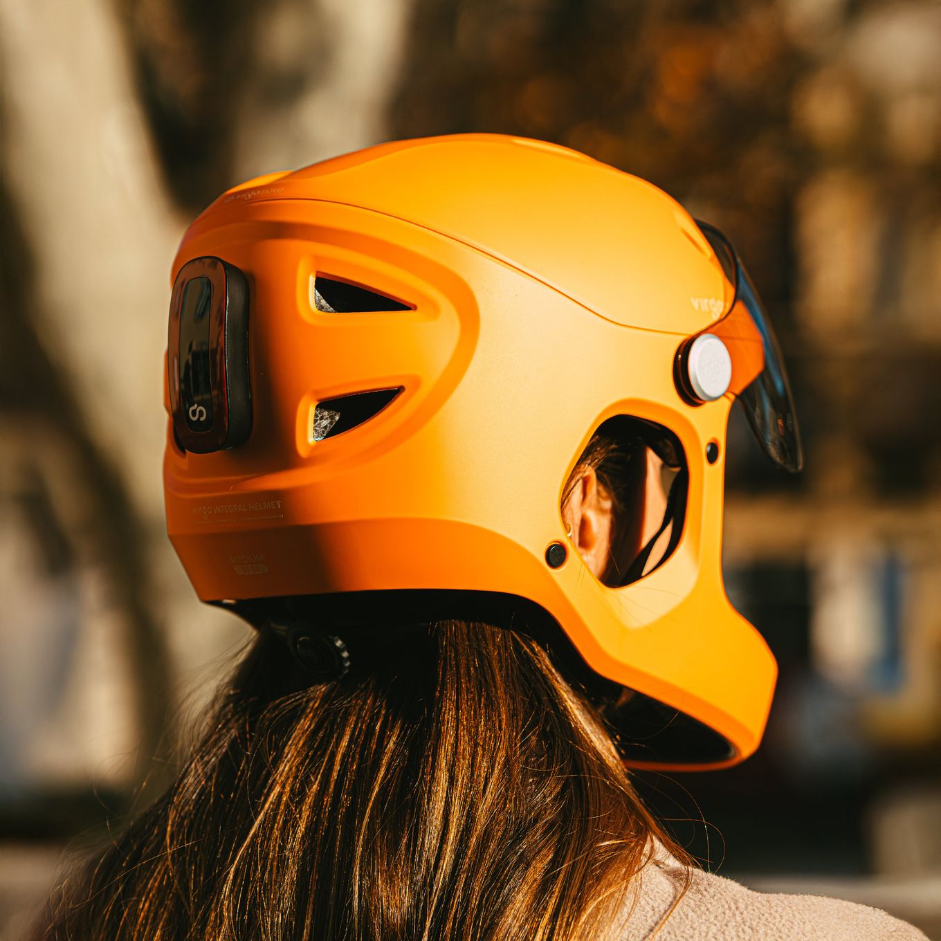 Virgo Integral Orange - Casque Intégral Urbain avec visière et phare arrière