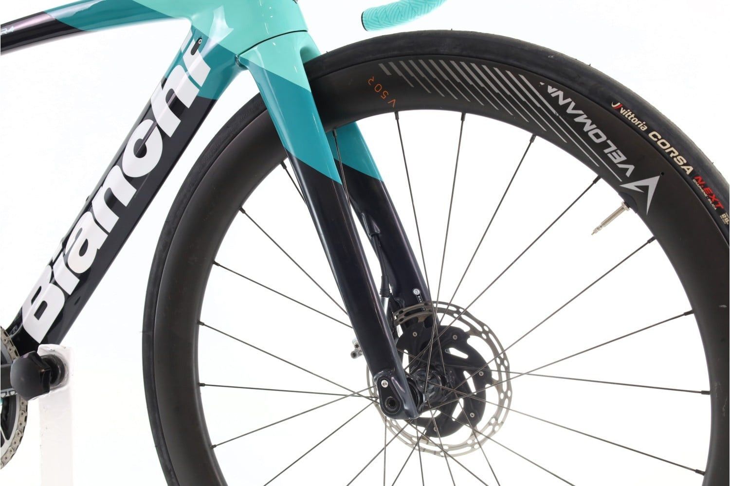 Produit reconditionné · Bianchi Oltre XR4 AXS 12V · Noir / Vélo de route | Très bon état