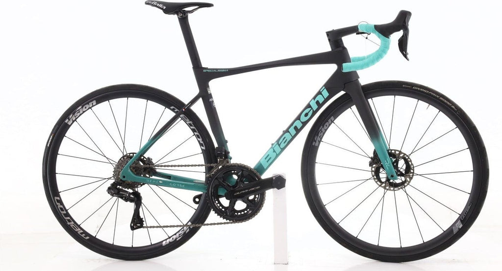 Produit reconditionné · Bianchi Specialissima Arkea Team Di2 12V · Gris / Vélo de route | Très bon état