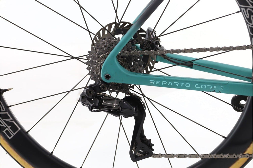 Produit reconditionné · Bianchi Specialissima Di2 12V · Noir / Vélo de route | Très bon état