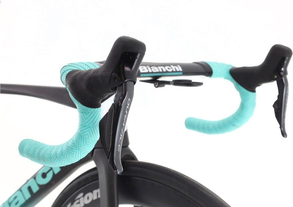 Produit reconditionné · Bianchi Specialissima Arkea Team Di2 12V · Noir / Vélo de route | Très bon état