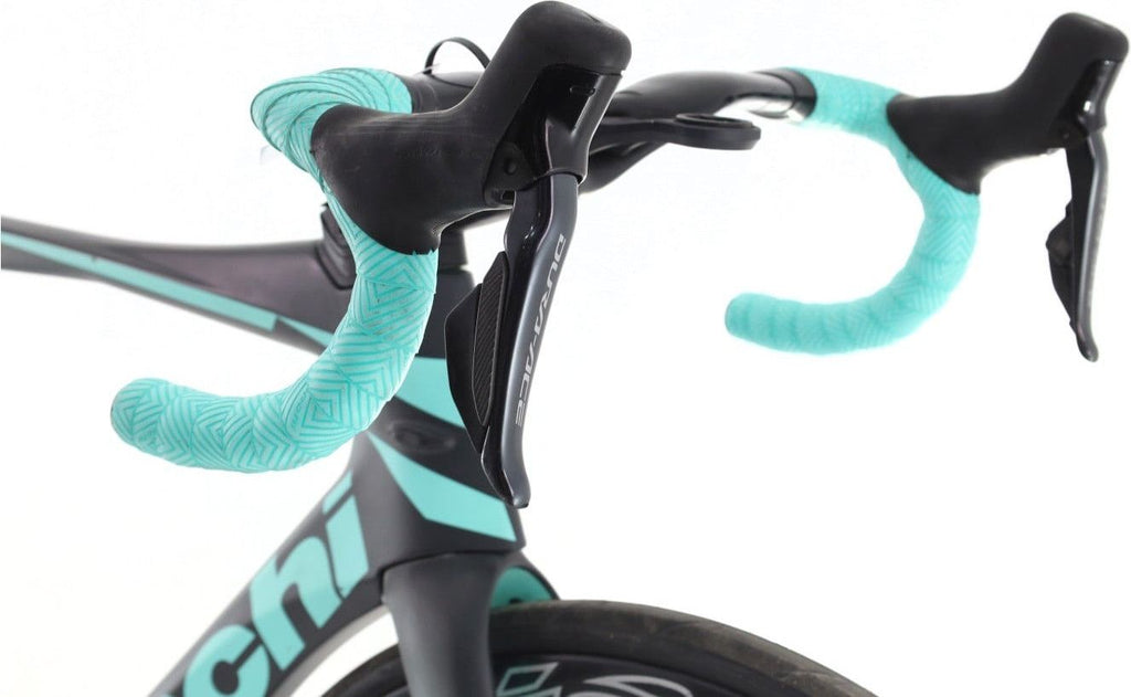 Produit reconditionné · Bianchi Oltre RC Arkea Team Di2 12V · Noir / Vélo de route | Très bon état
