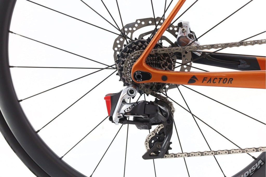Produit reconditionné · Factor O2 AXS 12V · Orange / Vélo de route | Très bon état