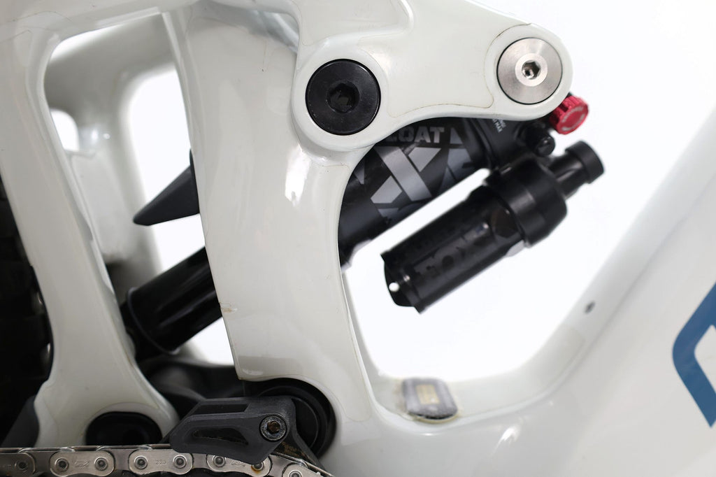 Produit Reconditionné · VTT électrique MONDRAKER Neat RR 2024 · Bon état
