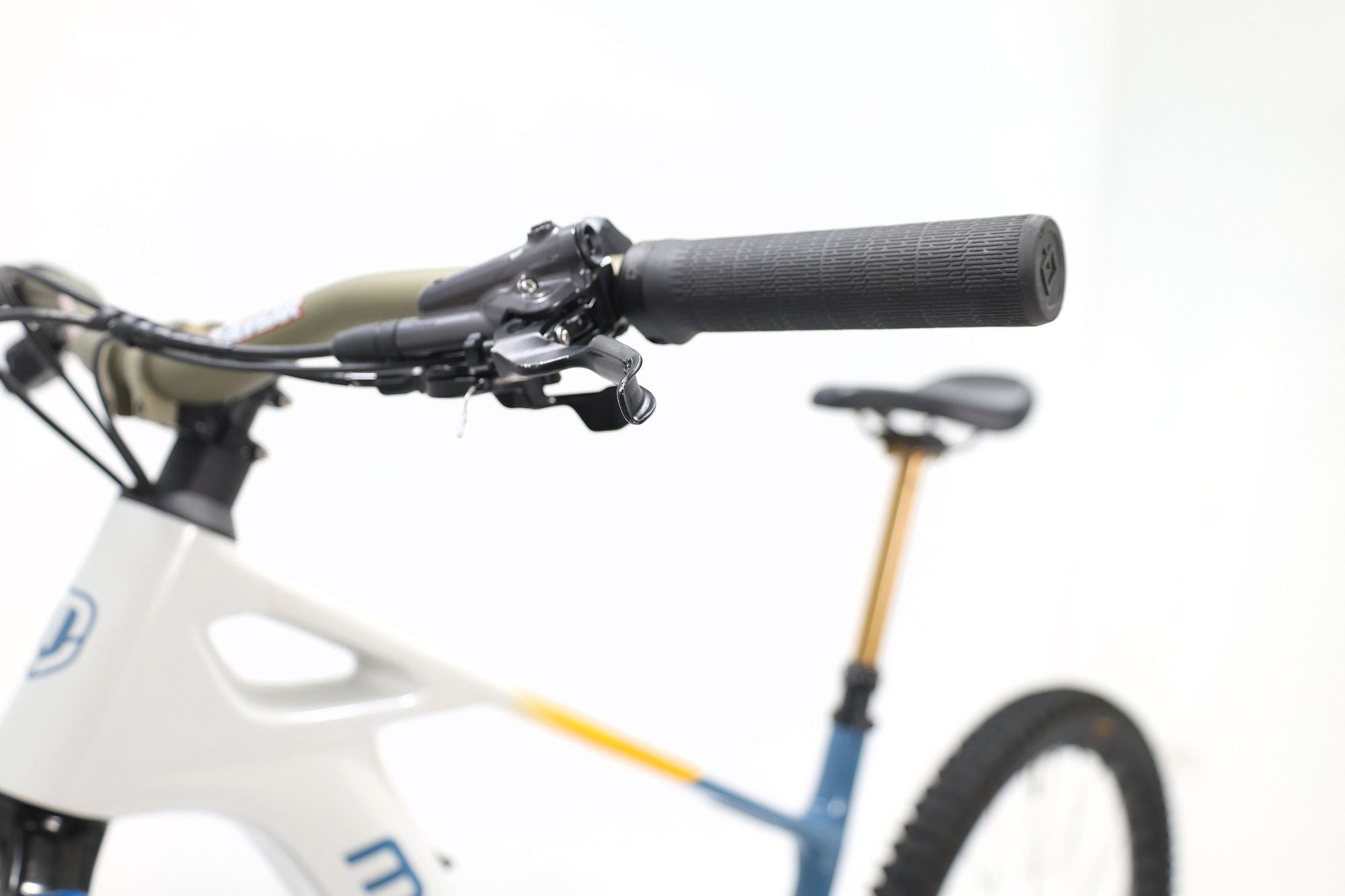 Produit Reconditionné · VTT électrique MONDRAKER Neat RR 2024 · Bon état