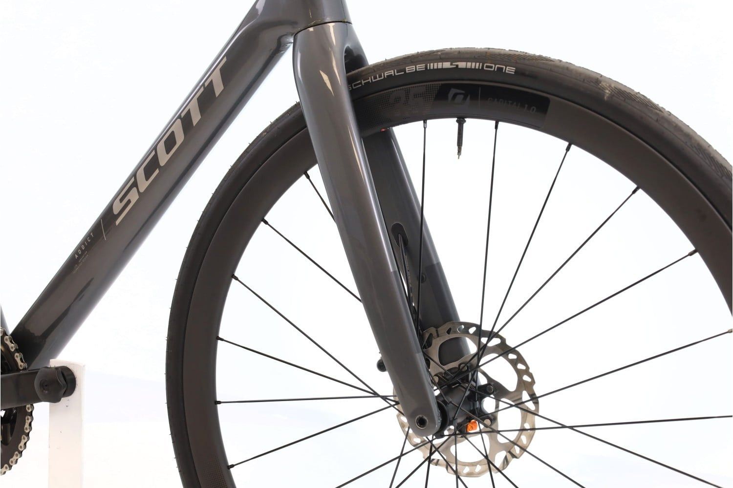 Produit reconditionné · Scott Addict 30 Di2 12V · Gris / Vélo de route | Très bon état