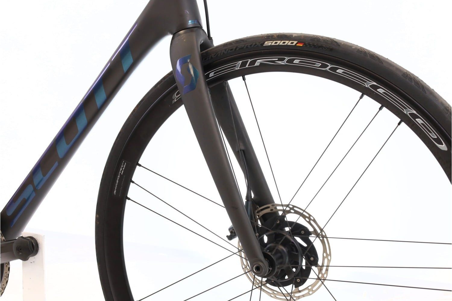 Produit reconditionné · Scott Addict SE AXS 12V · Gris / Vélo de route | Très bon état