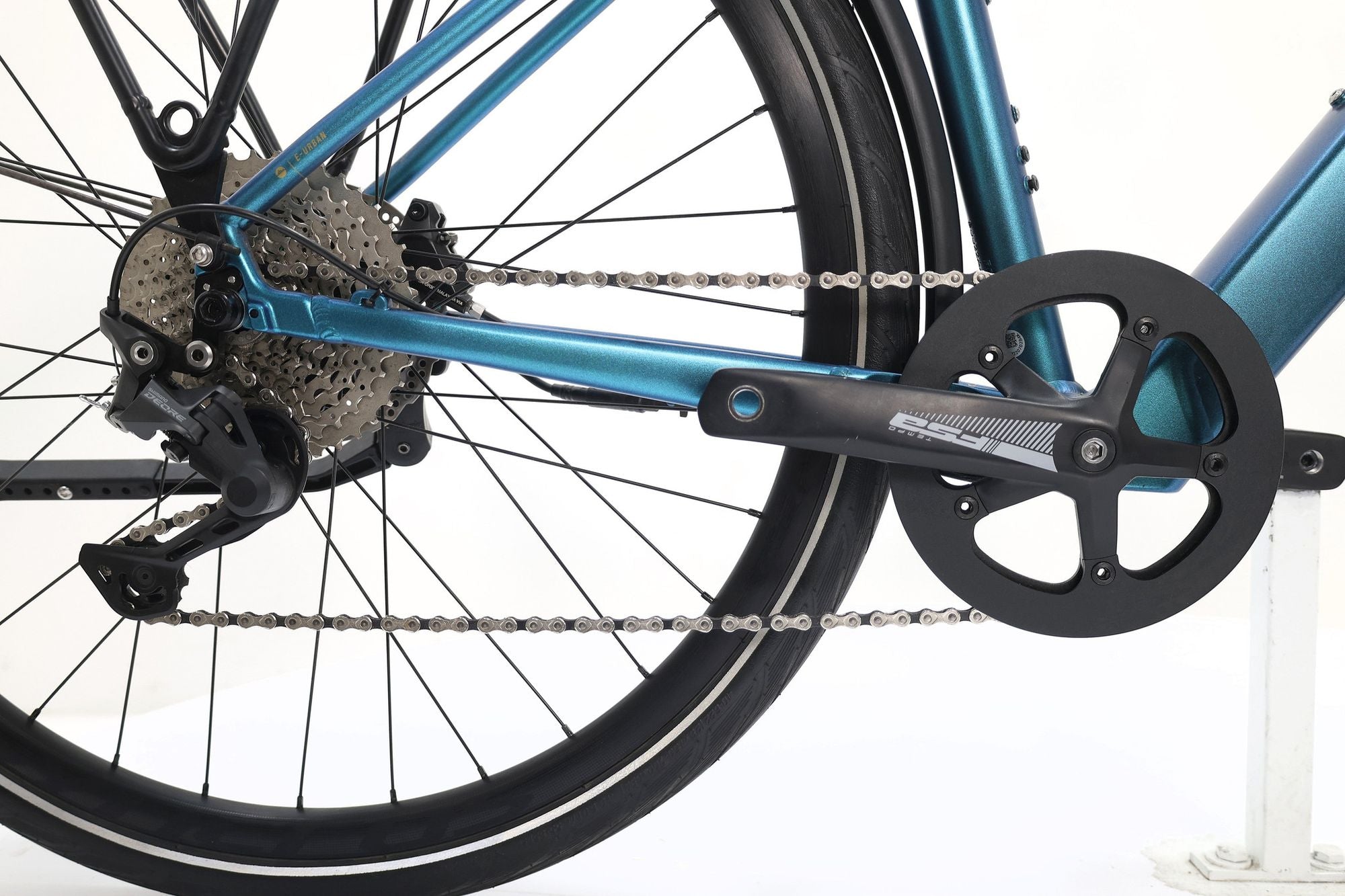 Produit Reconditionné · Vélo de ville électrique BERGAMONT E-Sweep Tour 2023 · Bon état