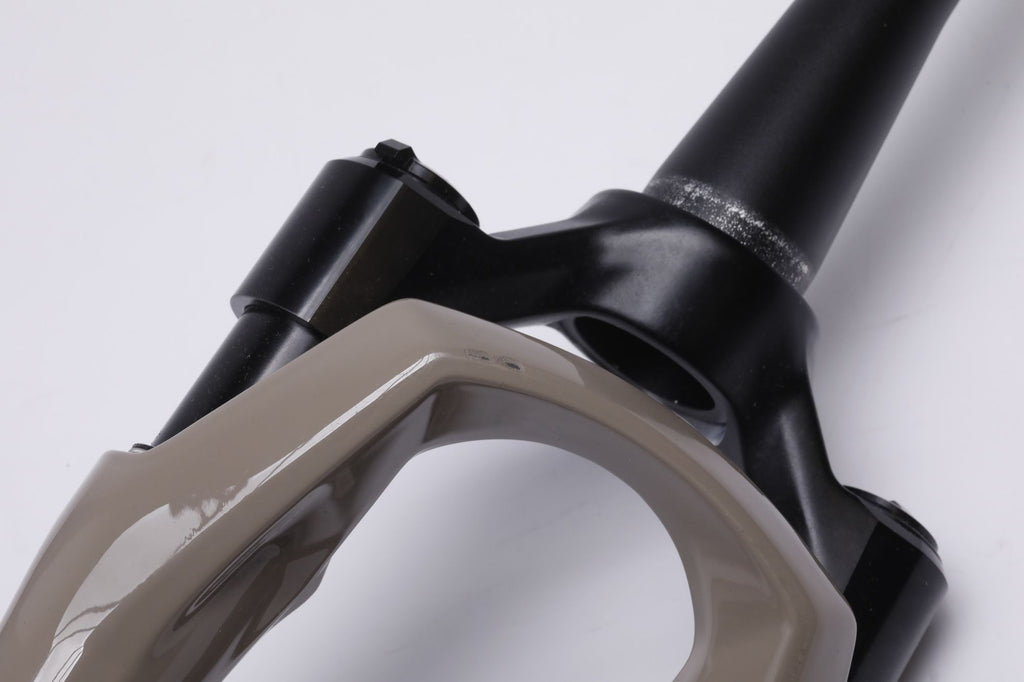 Fourche Rockshox Rudy Ultimate XPLR 700c | 12x100 mm | Offset 45 | Beige Kwiqsand 30mm - Produit Reconditionné