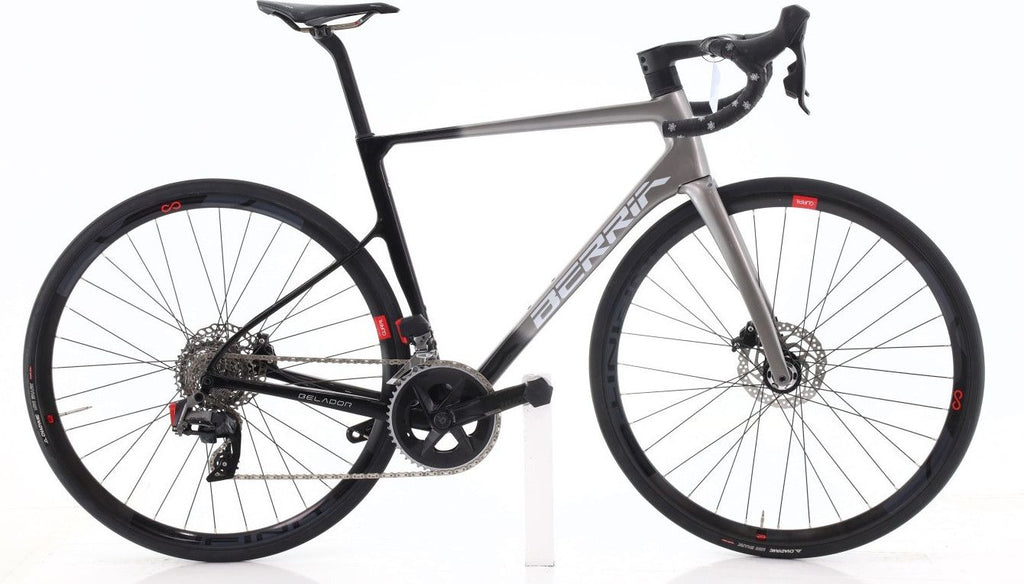Produit reconditionné · Berria Belador AXS 12V · Gris / Vélo de route | Très bon état