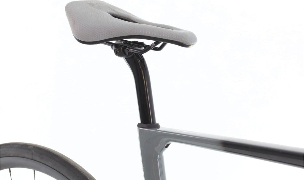 Produit reconditionné · Berria Belador AXS 12V · Gris / Vélo de route | Très bon état