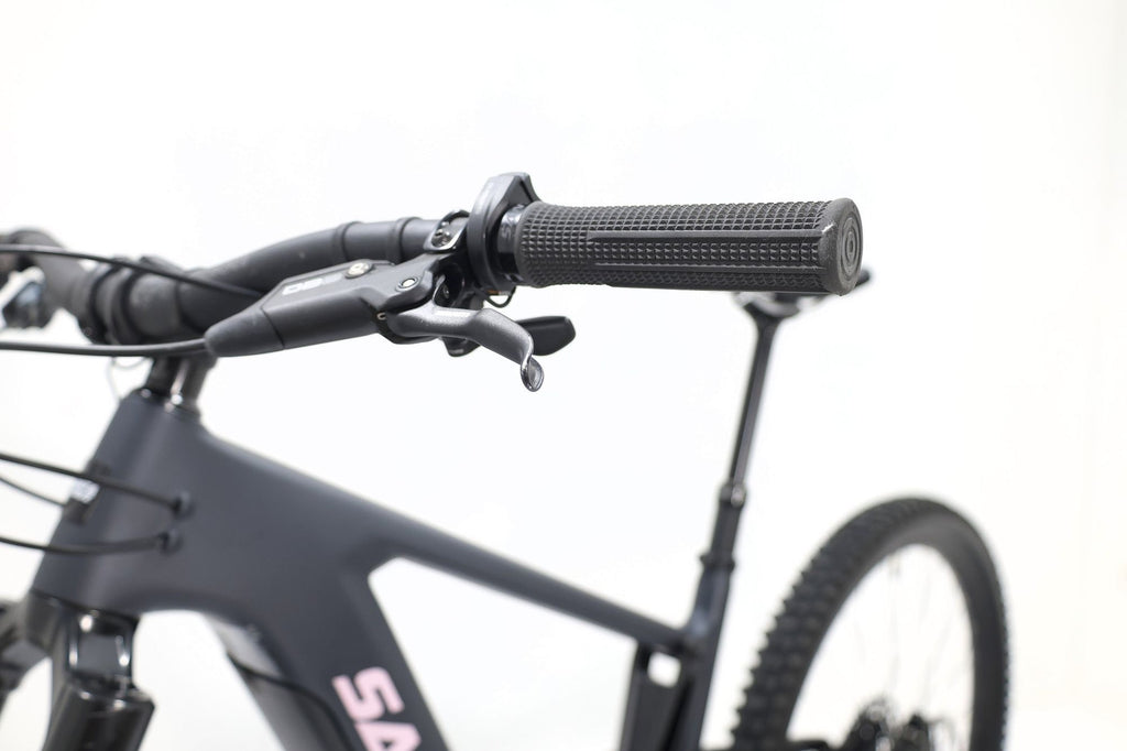 Produit Reconditionné · VTT électrique SANTA CRUZ Heckler 9 C 2024 · Bon état
