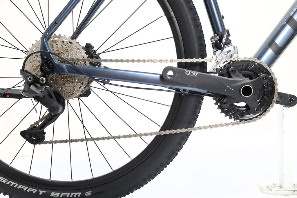 Produit Reconditionné · VTT CUBE Attention 2022 · Bon état