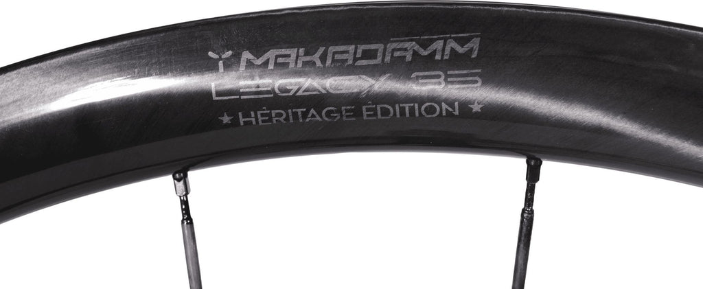 Paire de roues carbone route – MaKadamm legacy 35 disc héritage édition à pneus – 977 gr la paire – centerlock – axe 12x100 | 12x142