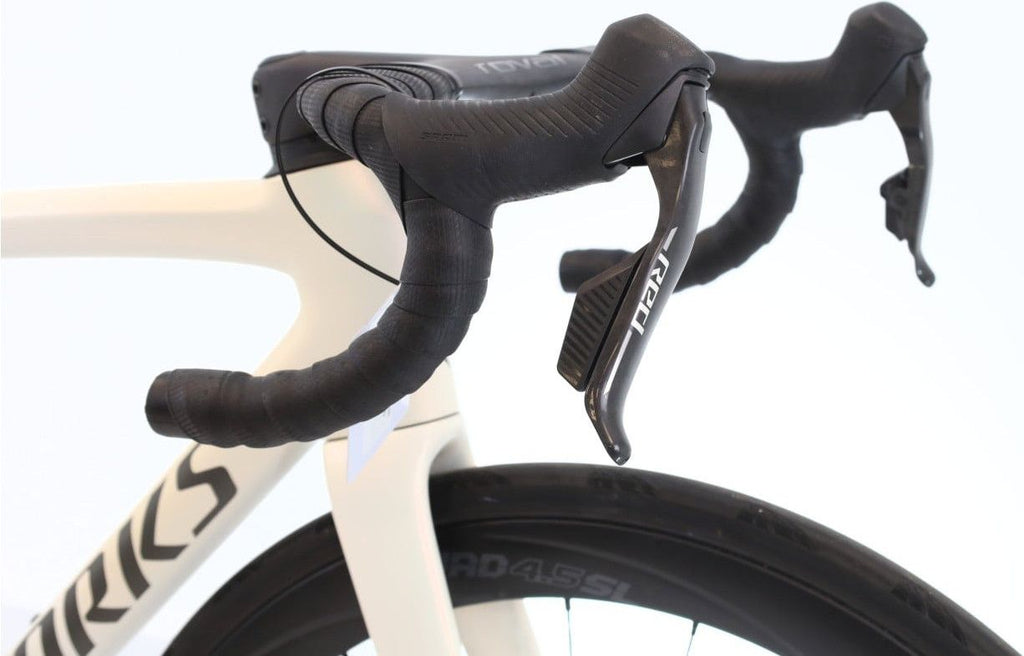 Produit reconditionné · Specialized S-Works Tarmac SL8 AXS 12V · Blanc / Vélo de route | Très bon état