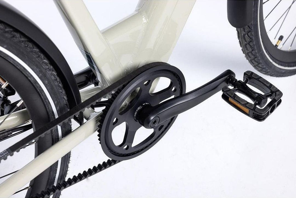 Produit Reconditionné-Vélo de Ville 28 , Belt Transmission Automatique 2 Speed - Autonomie jusqu'a 80km - Très bon état