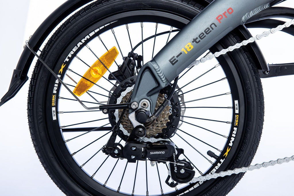 Produit Reconditionné- Vélo Electrique Pliant, E-18TEEN,SHIMANO 7V - Très bon état
