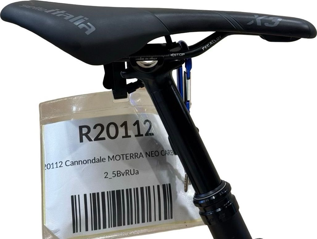 produit reconditionné . Cannondale Moterra Neo Carbon 2 Sram NX 2022 . VTT électrique . Cannondale . très bon état