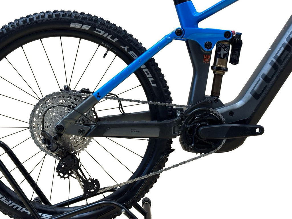 produit reconditionné . Cube Stereo Hybrid 160 HPC Actionteam 750 Shimano XT 2024 . VTT électrique . Cube . très bon état