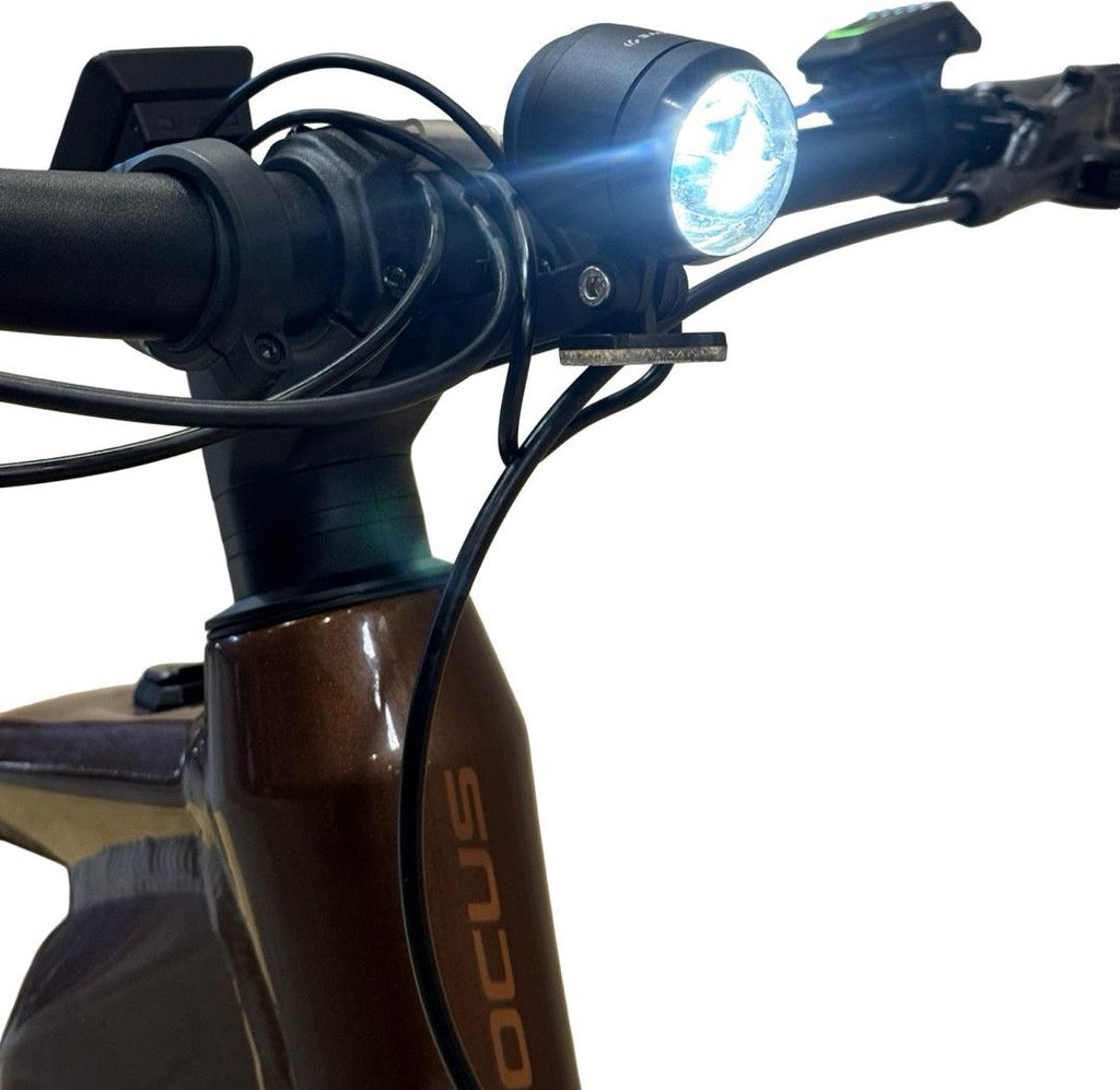 produit reconditionné . Focus Aventura² 6.8 Shimano Deore 2023 . VTT électrique . Focus très bon état