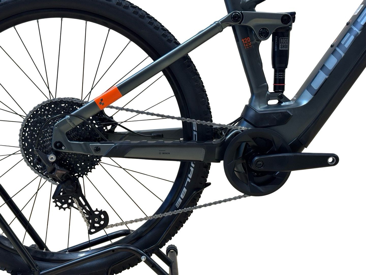 produit reconditionné . Cube Stereo Hybrid 120 Pro 625 Shimano Deore 2024 .  VTT électrique . Cube . très bon état