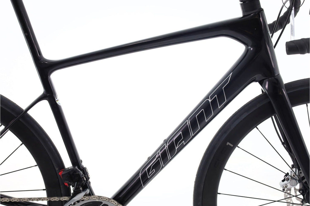 Produit reconditionné · Giant Defy AXS 12V · Noir / Vélo de route | Très bon état