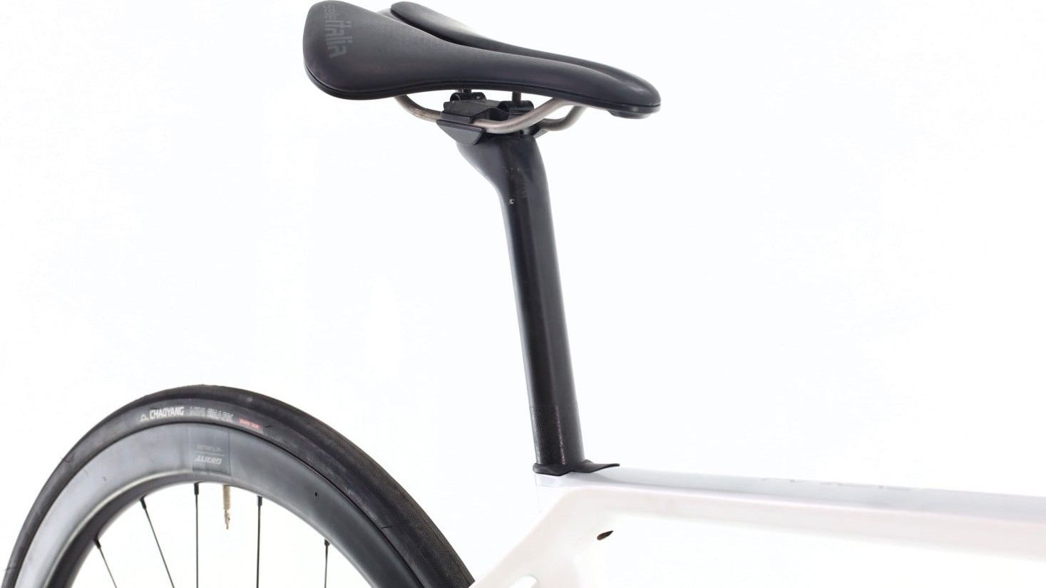 Produit reconditionné · Megamo Raise Di2 12V · Blanc / Vélo de route | Très bon état