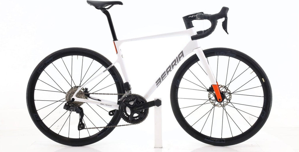 Produit reconditionné · Berria Belador Elite Di2 12V · Blanc / Vélo de route | Très bon état