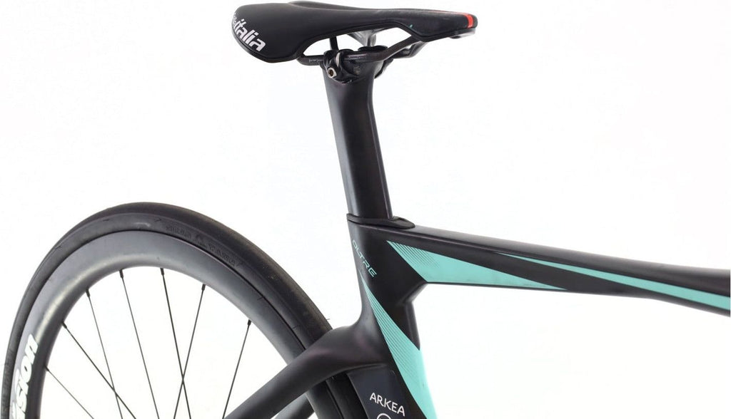 Produit reconditionné · Bianchi Oltre RC Arkea Team Di2 12V · Bleu / Vélo de route | Très bon état