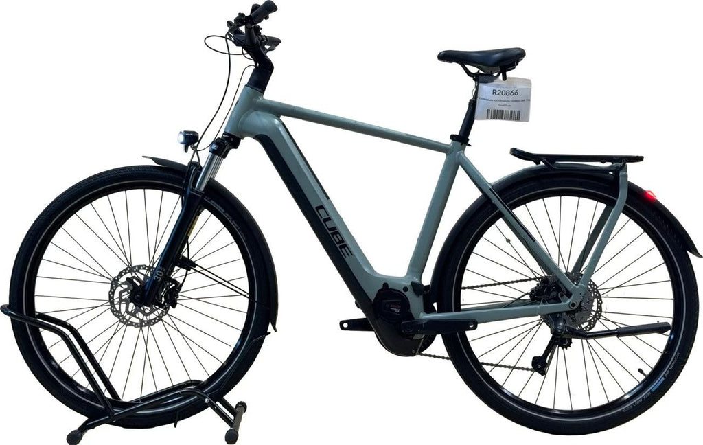 produit reconditionné . Cube Kathmandu Hybrid One 750 Shimano Deore 2024 . Vélo électrique . Cube . très bon état
