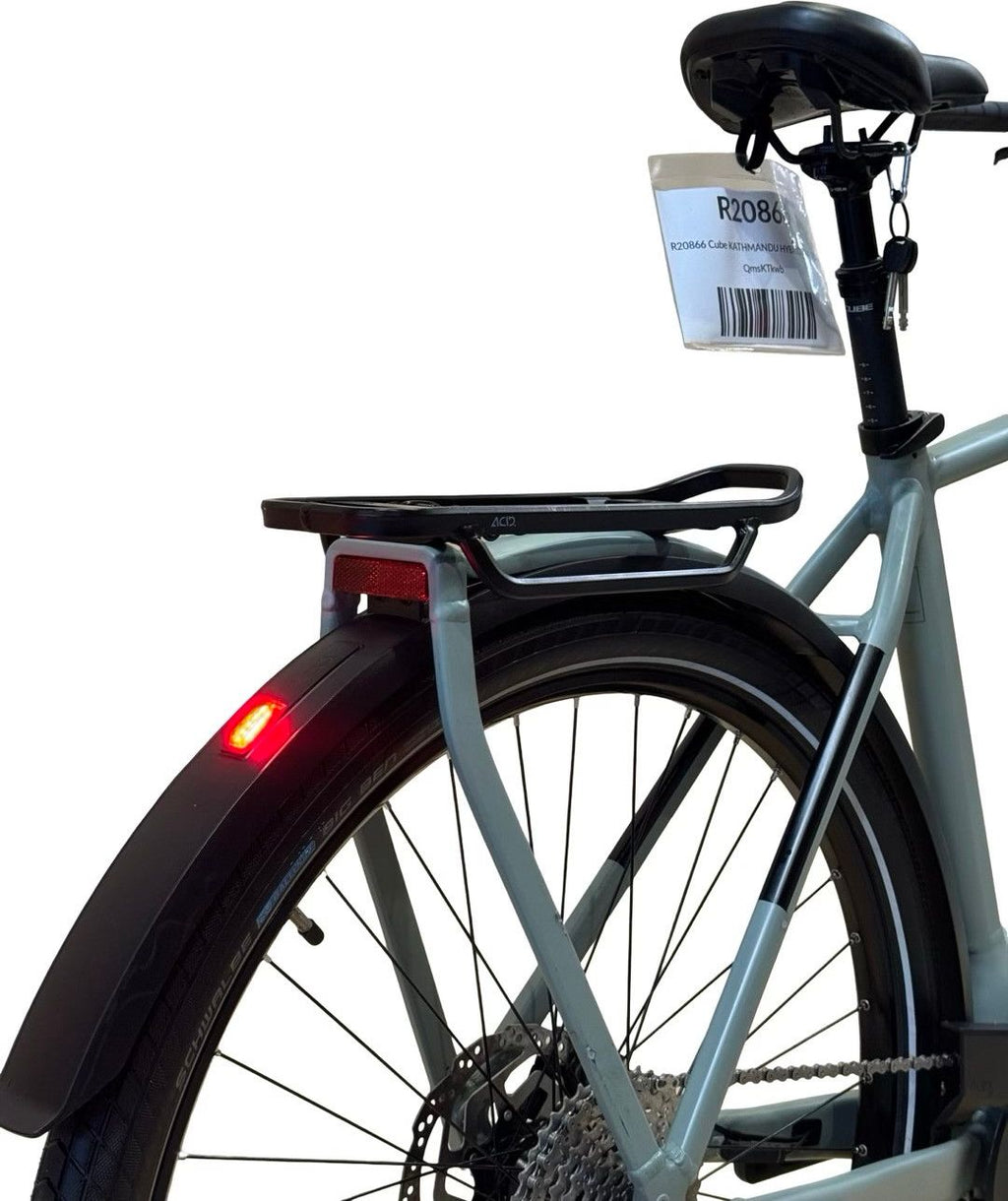 produit reconditionné . Cube Kathmandu Hybrid One 750 Shimano Deore 2024 . Vélo électrique . Cube . très bon état