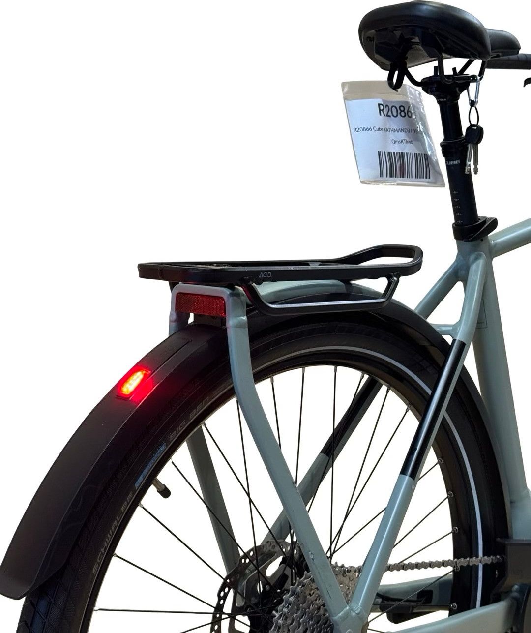 produit reconditionné . Cube Kathmandu Hybrid One 750 Shimano Deore 2024 . Vélo électrique . Cube . très bon état