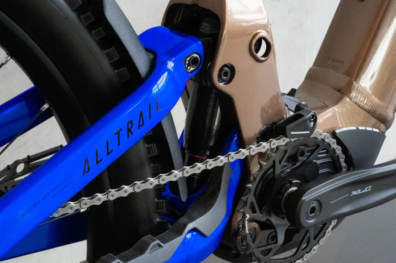 VTT Électrique Tout-Suspendu Haibike AllTrail 6 29"/27.5" Shimano 12V 800 Wh Bosch 120 Nm Marron/Bleu 2026
