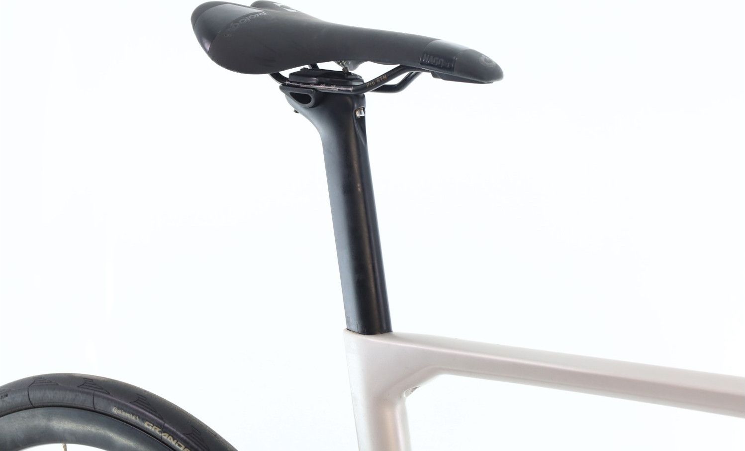 Produit reconditionné · BH RS1 4.0 Di2 12V · Gris / Vélo de route | Très bon état