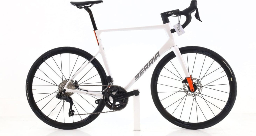 Produit reconditionné · Berria Belador Elite Di2 12V · Blanc / Vélo de route | Très bon état