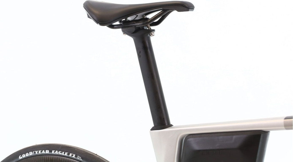 Produit reconditionné · Cube Agree C:62 SLT Di2 12V · Gris / Vélo de route | Très bon état