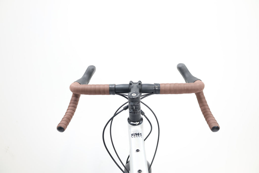 Produit Reconditionné · Vélo de gravel MEGAMO Jakar 30 Equipped 2026 · Très bon état