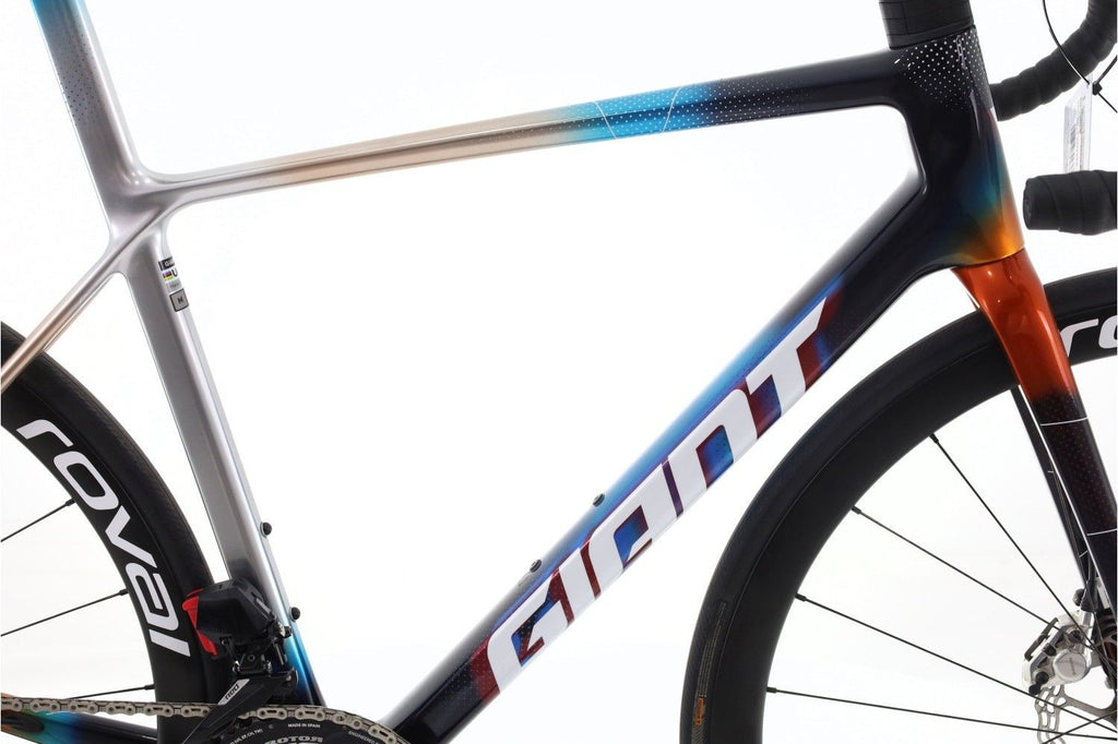 Produit reconditionné · Giant TCR Advanced SL AXS 12V · Gris / Vélo de route | Très bon état