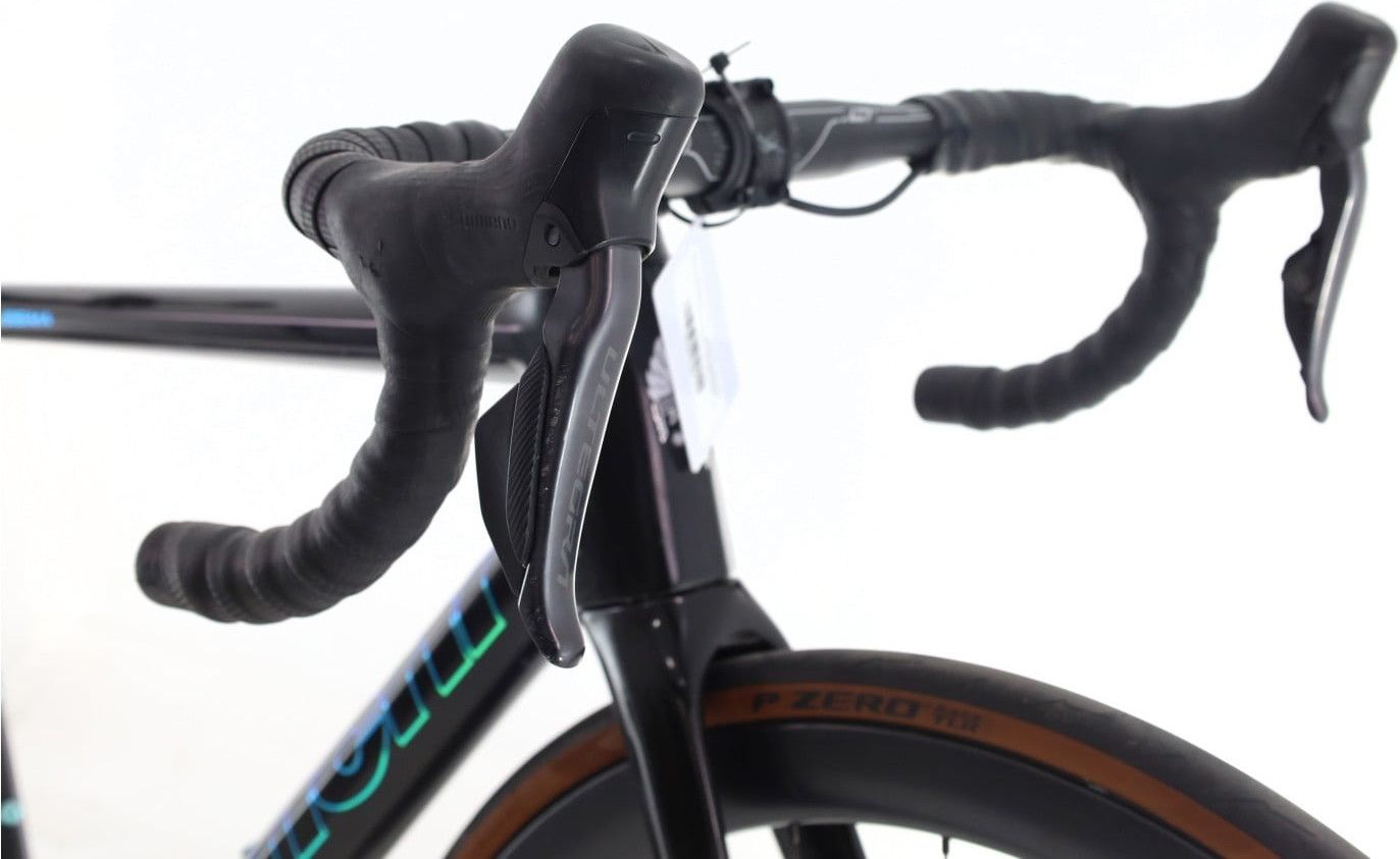 Produit reconditionné · Bianchi Specialissima Di2 12V · Noir / Vélo de route | Très bon état