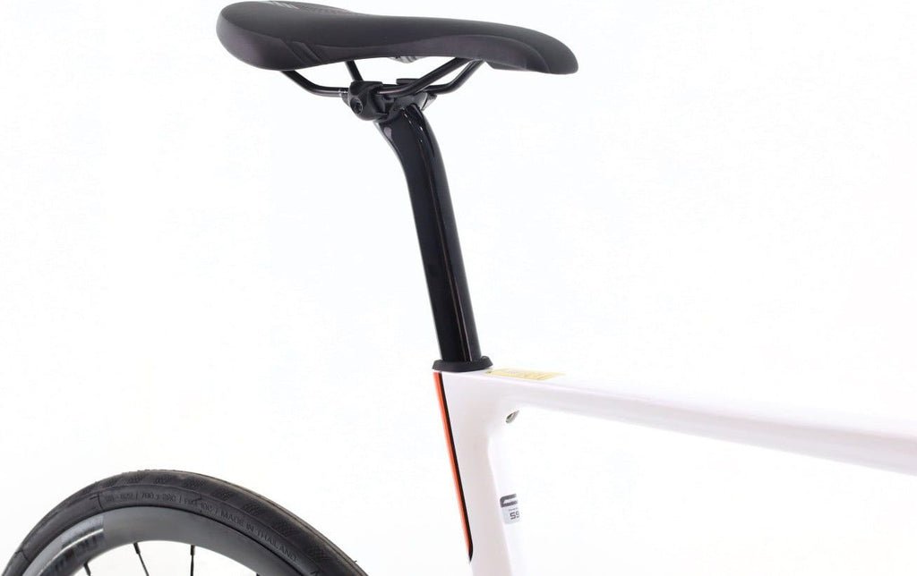 Produit reconditionné · Berria Belador Elite Di2 12V · Blanc / Vélo de route | Très bon état