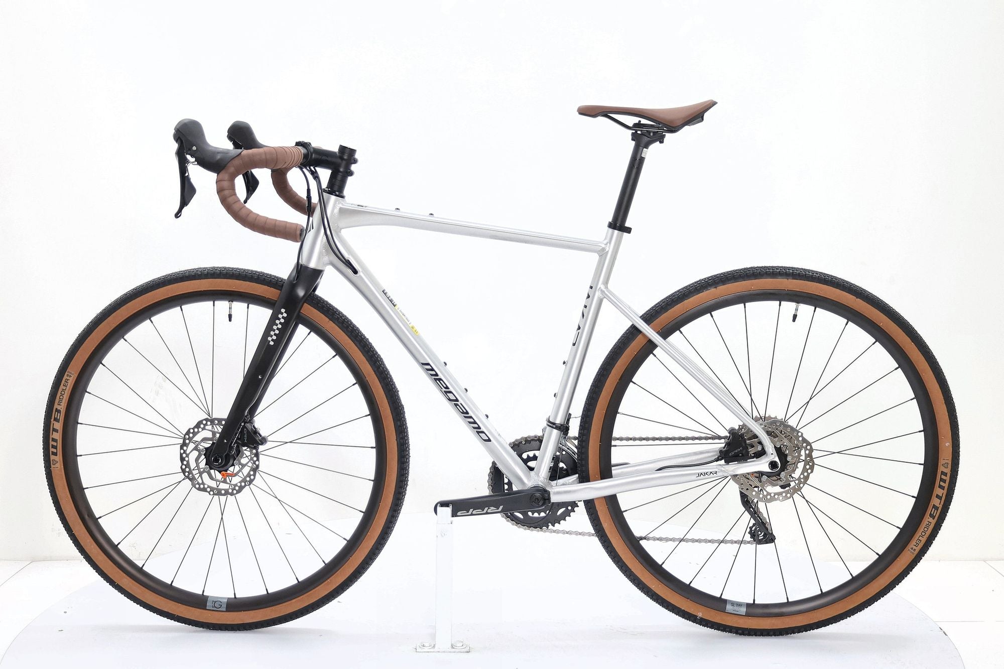 Produit Reconditionné · Vélo de gravel MEGAMO Jakar 30 2026 · Très bon état