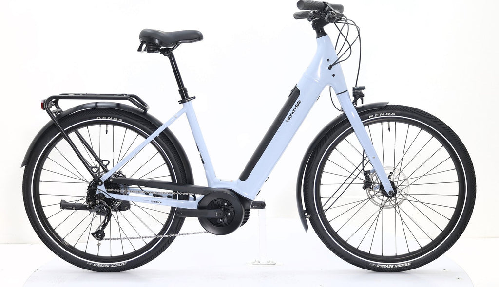 Produit Reconditionné · Vélo de ville électrique CANNONDALE Adventure Neo 3.1 EQ 2024 · Très bon état