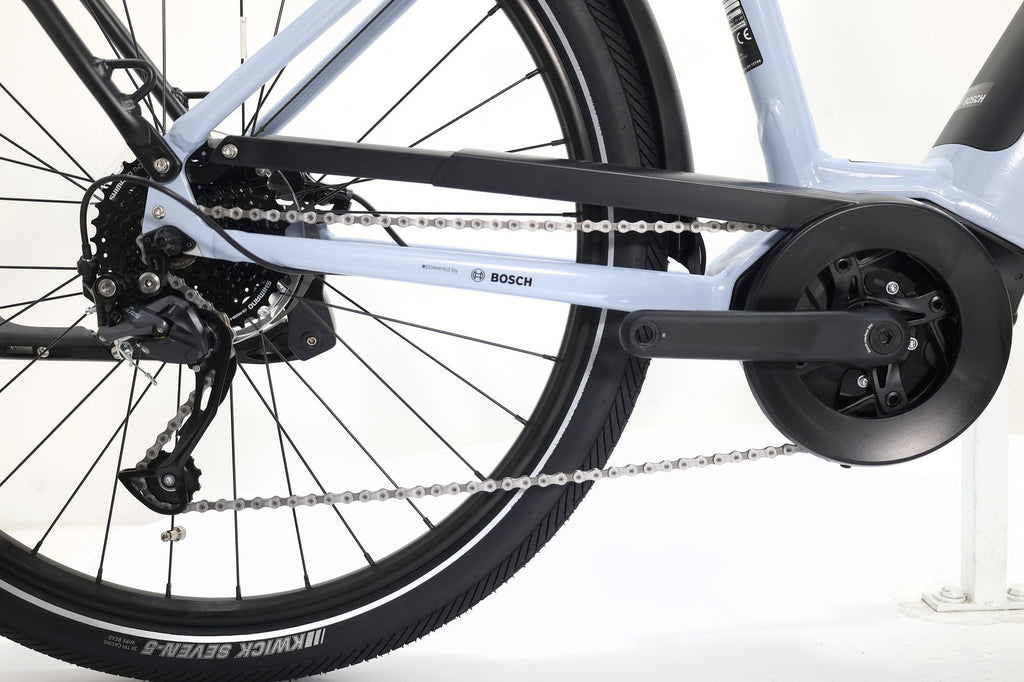 Produit Reconditionné · Vélo de ville électrique CANNONDALE Adventure Neo 3.1 EQ 2024 · Très bon état