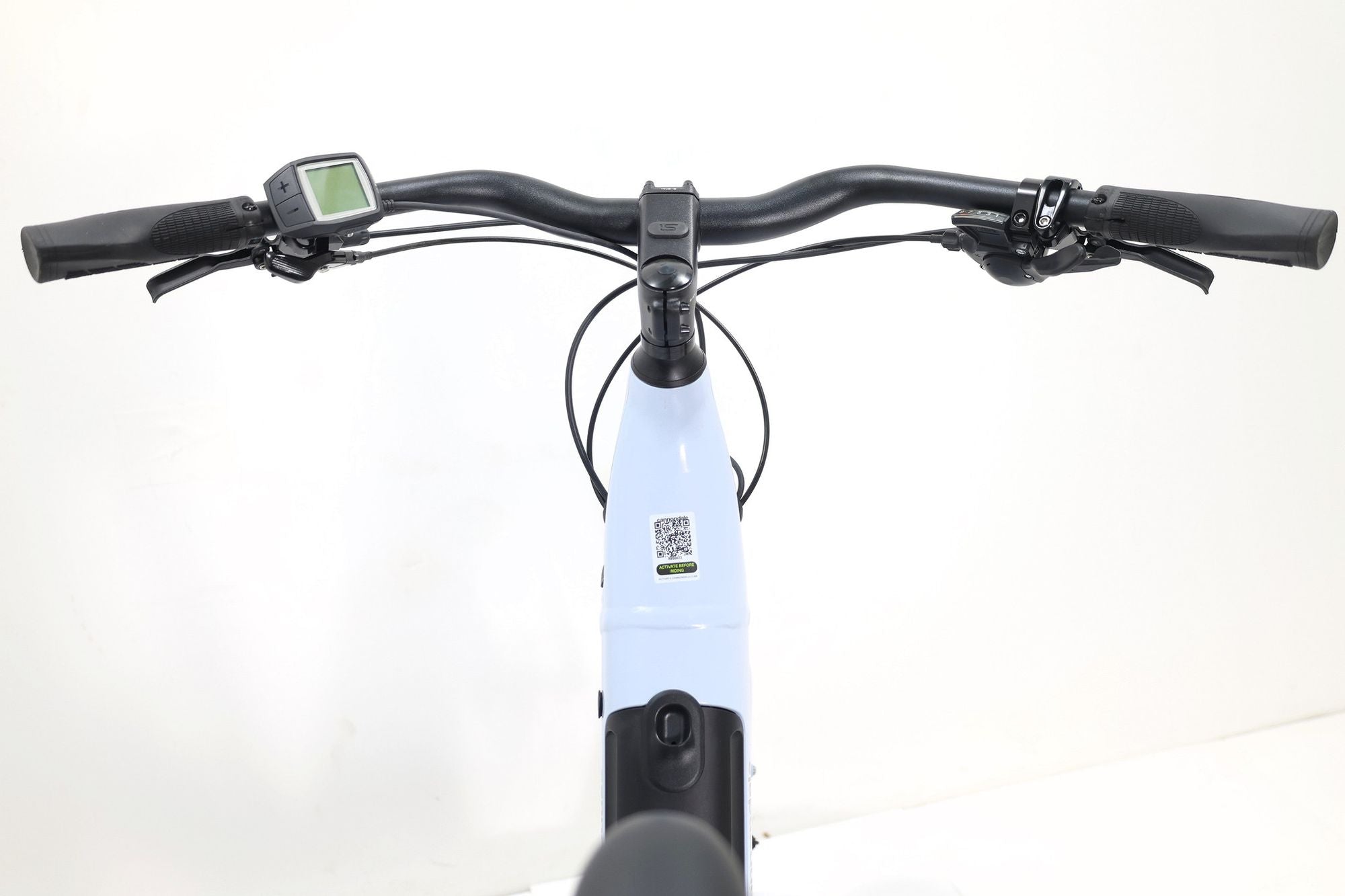 Produit Reconditionné · Vélo de ville électrique CANNONDALE Adventure Neo 3.1 EQ 2024 · Très bon état